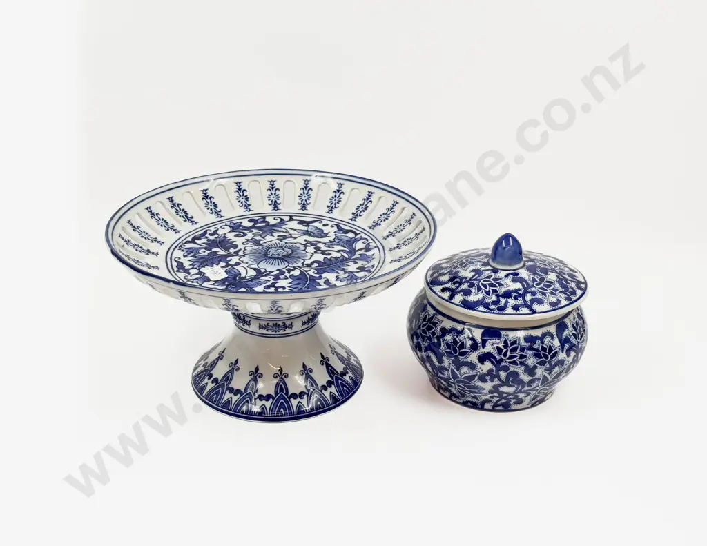 Blue & White Comport and Lidded Vase Image 1++