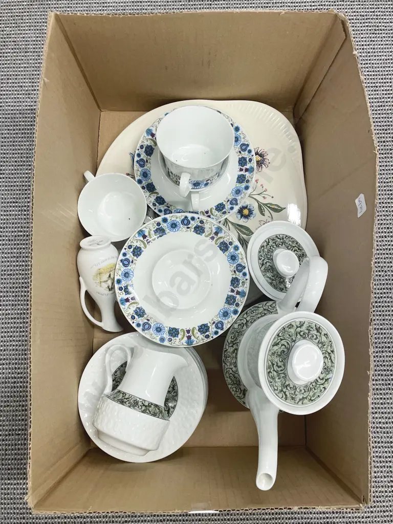Qty of Assorted Coffee China etc Image 1++