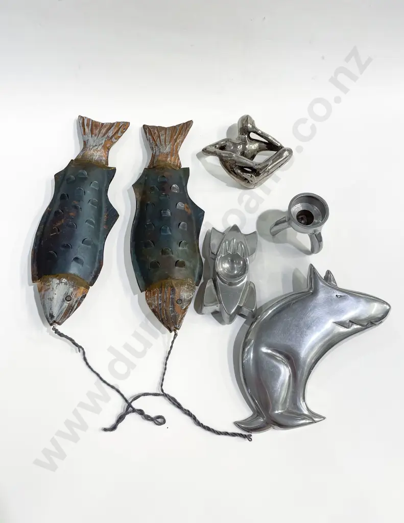 Small Qty of Chrome and Metal Ornaments Image 1++
