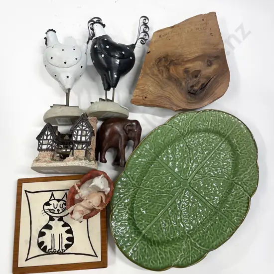 Qty of Assorted Decorative Homewares