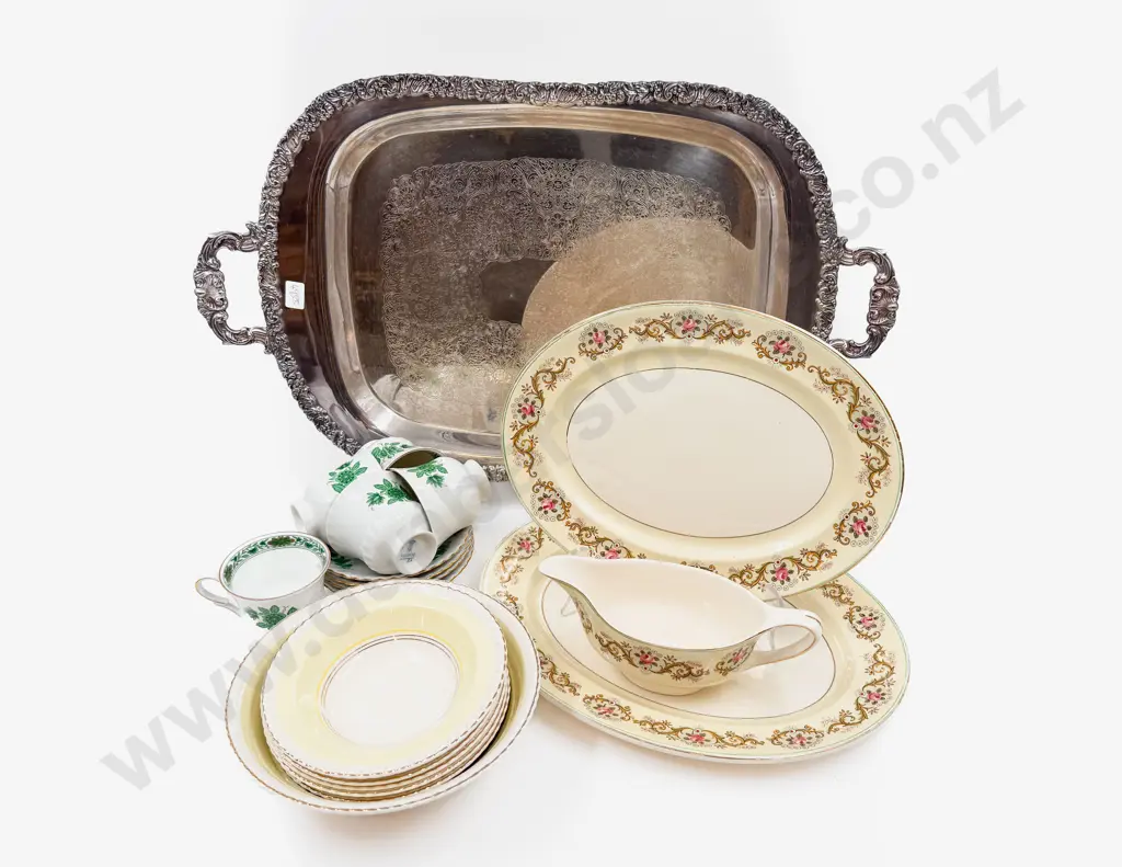 Double Handled S/P Tray with Assorted China Image 1++