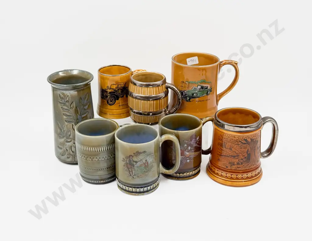 Crown Lynn Vase (faults) and Assorted Wade Image 1++