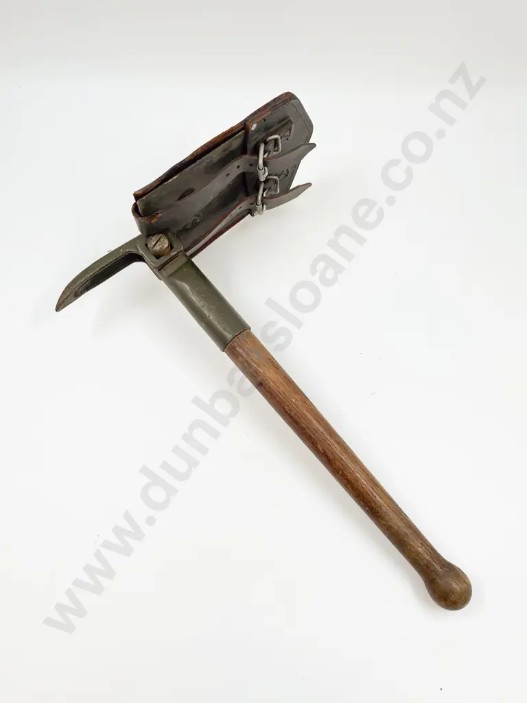 C1965 Military Trench Shovel Image 1++