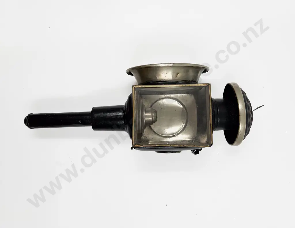 Vintage Carriage Lamp Image 1++