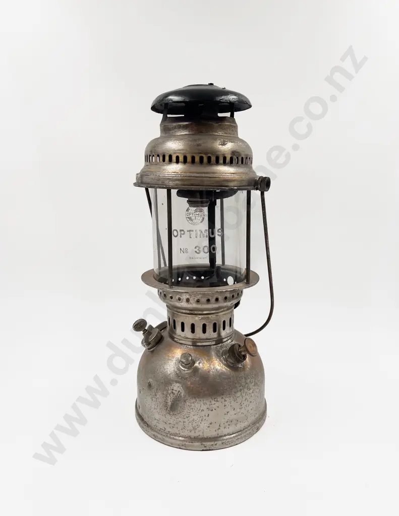 Optimus 300 Kerosene Lantern Image 1++