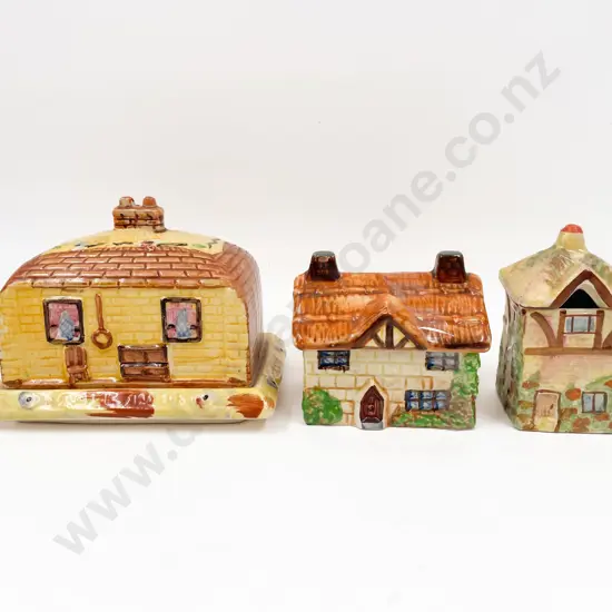 Three Pieces of Assorted Cottage Ware