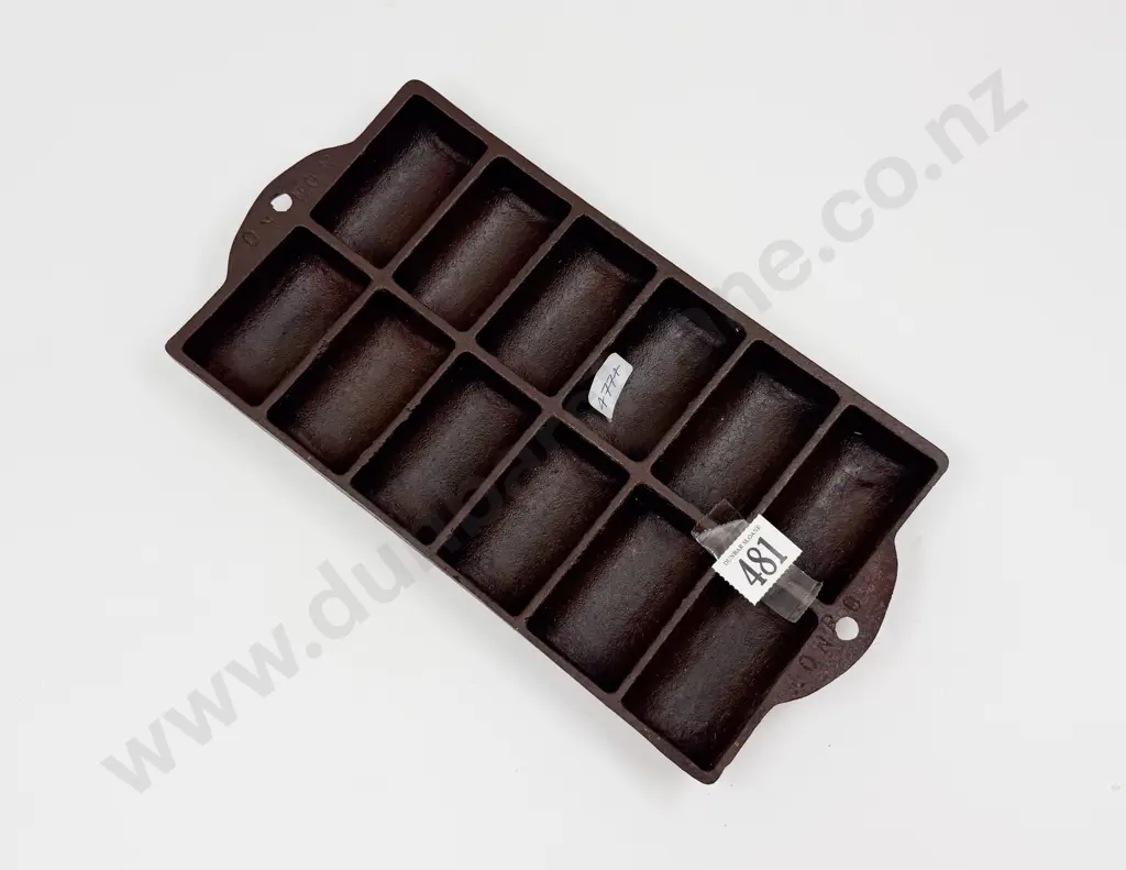 Wrought Metal Gem Iron Image 1++