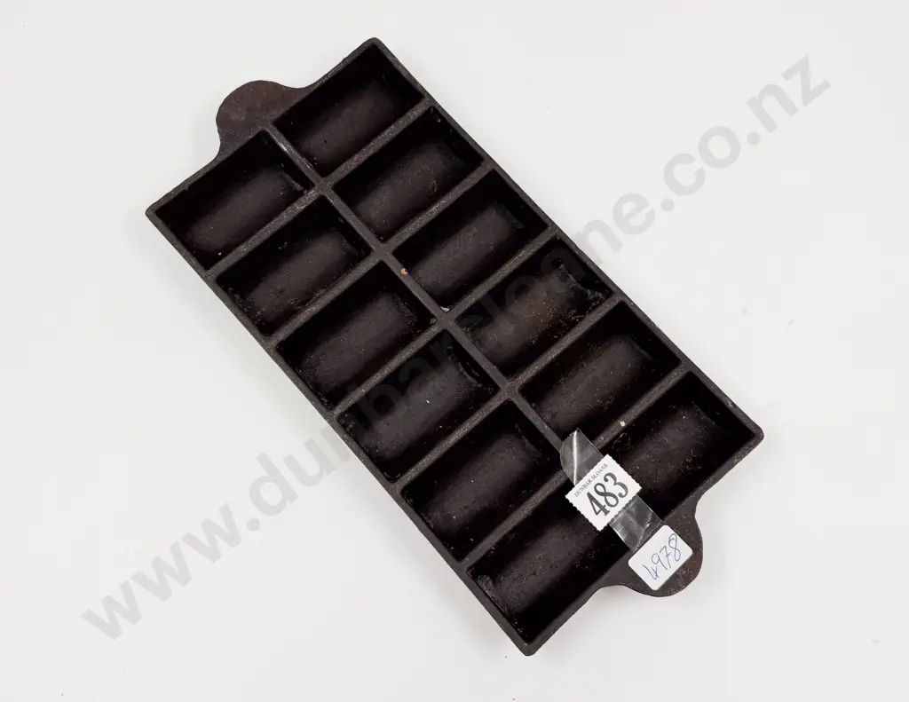 Wrought Metal Gem Iron Image 1++