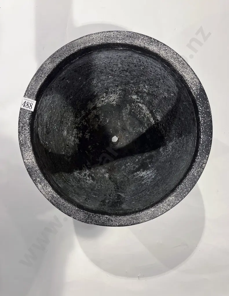 Black Composite Plant Pot Image 1++