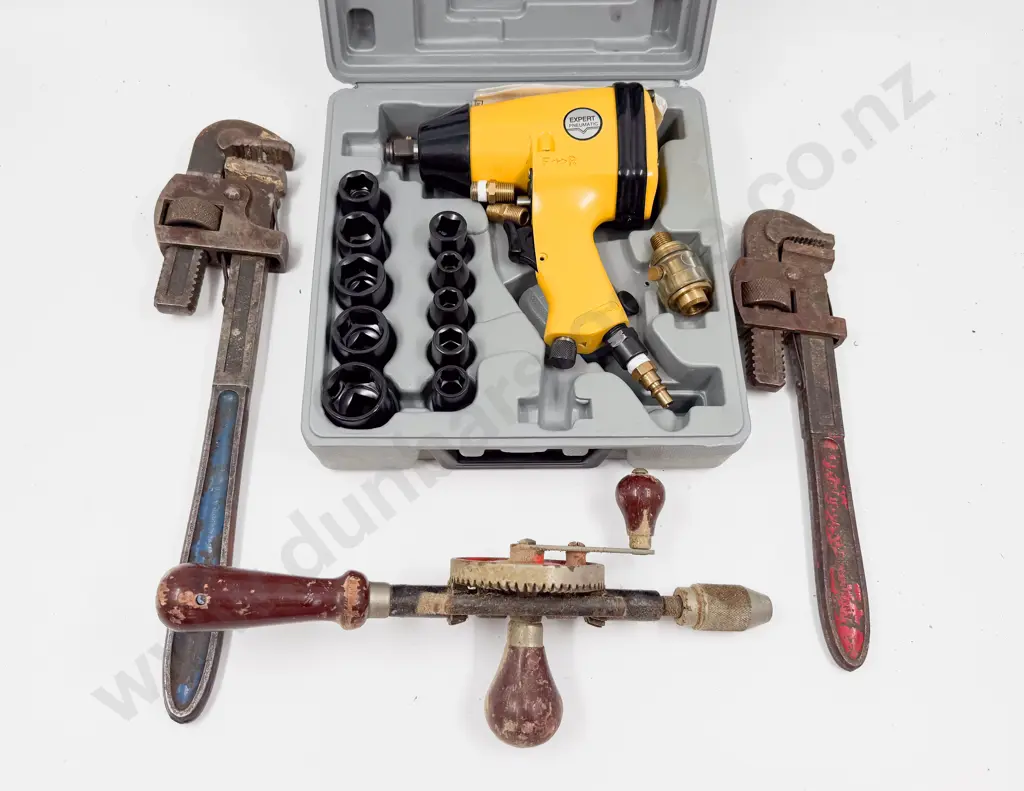 Cased Soldering Kit Image 1++