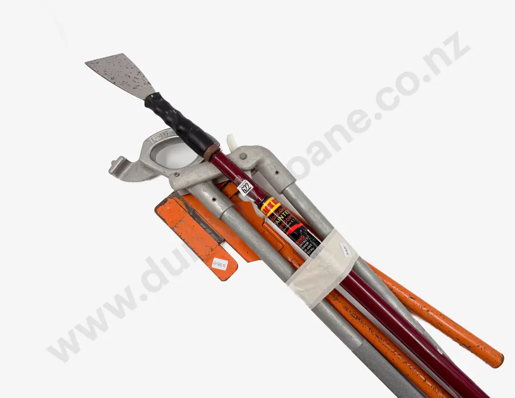 Quantity of Assorted Tools Image 1++