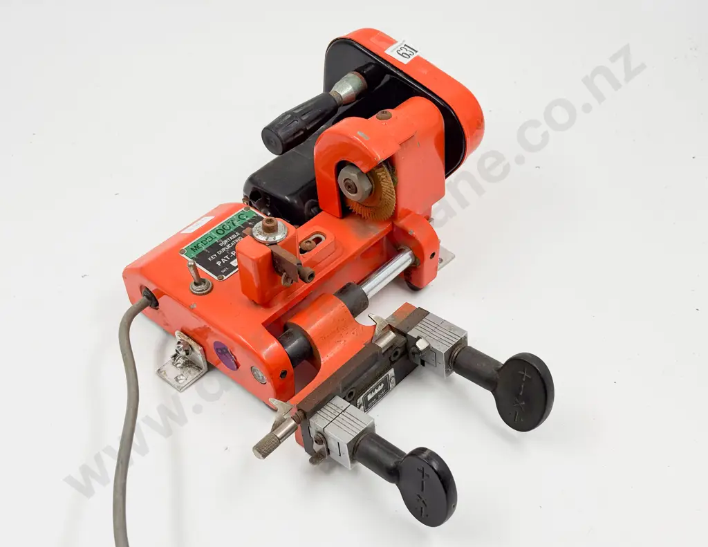 Portable Key Duplicating Machine Image 1++