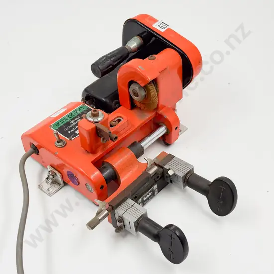 Portable Key Duplicating Machine