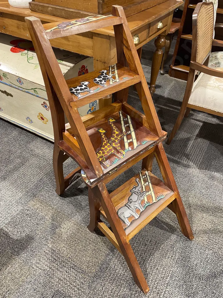 Noah's Ark Chair/Kitchen Steps Image 1++