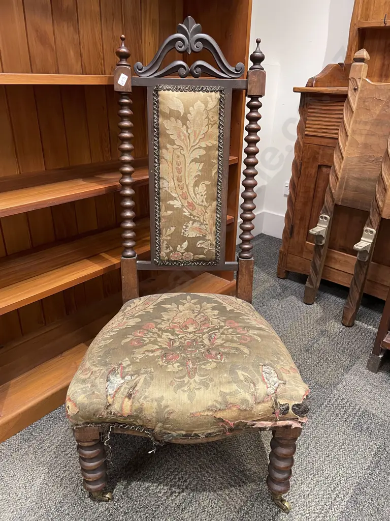 Highback Bobbin Turned Hall Chair Image 1++