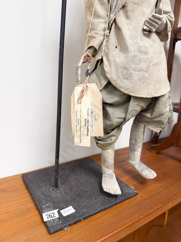 Burmese Puppet on Stand Image 1++