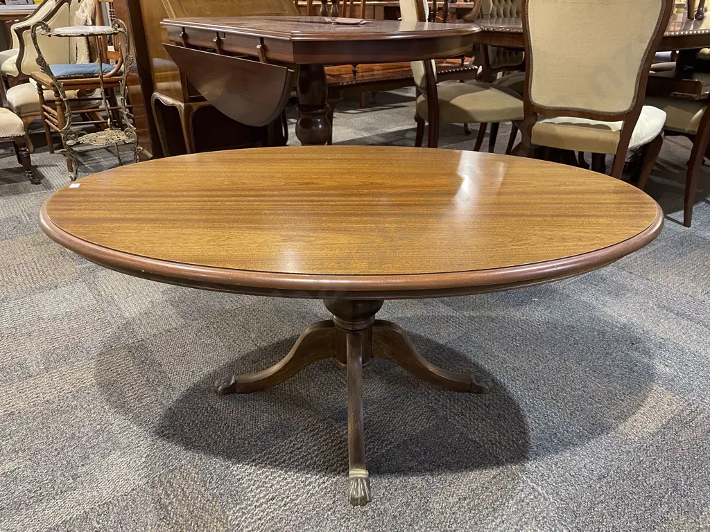 Mahogany Oval Coffee Table Image 1++