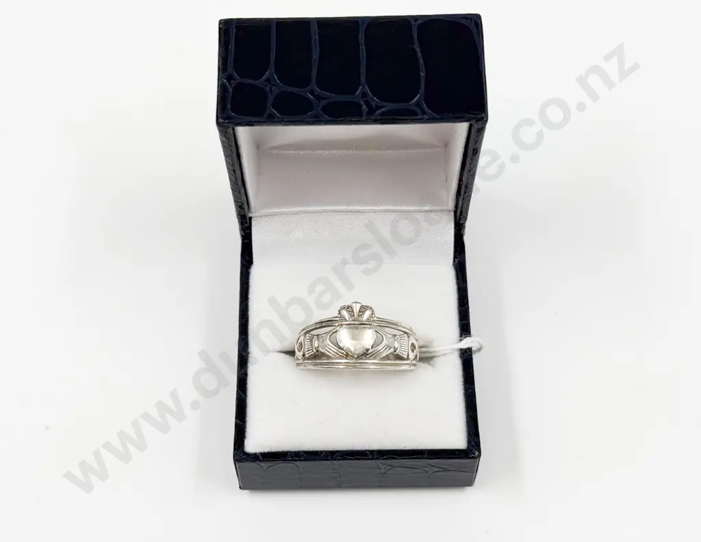 Sterling Silver Claddagh Ring Image 1++