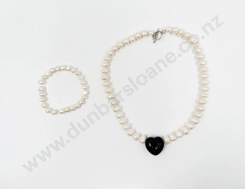Single Strand Fresh Water Pearl Necklace with Onyx Heart Pendant and Matching Bracelet Image 1++