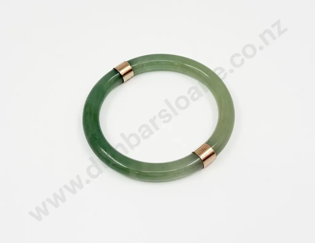 9ct Mounted Jade Bangle Image 1++