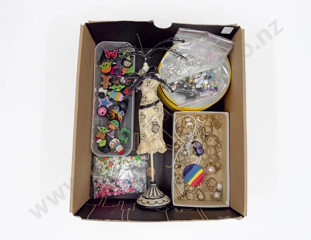 Collection of Assorted Costume Jewellery Mannequin Jewellery Stand Loose Bead and Jibbitz Charms Image 1++