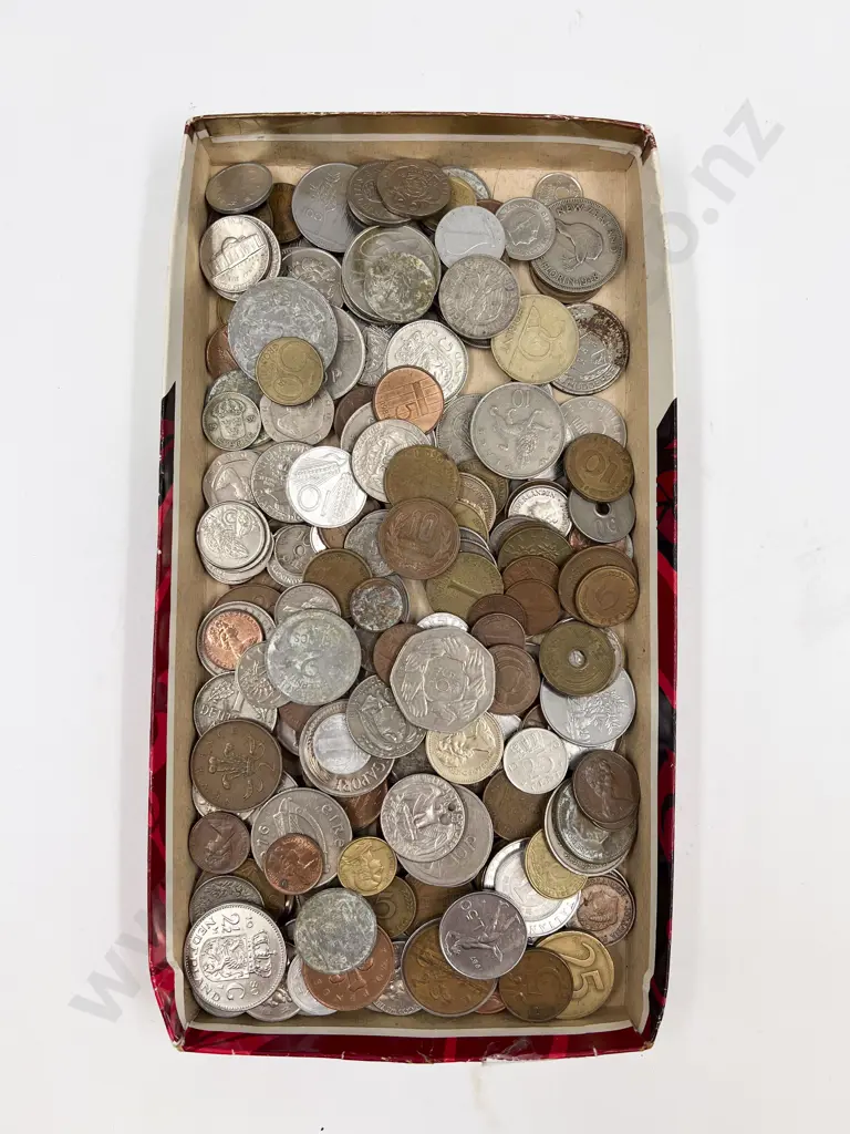 Small Qty Vintage World Pocket Change Coinage Image 1++