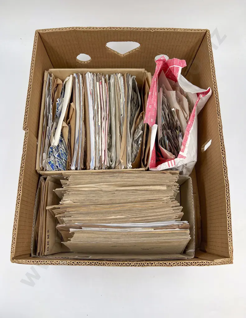 Large Qty NZ and World Loose Envelope Semi-Sorted Stamps Image 1++