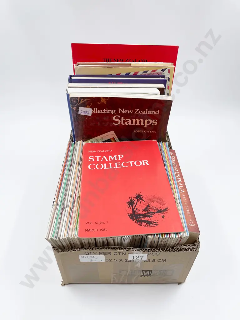Qty NZ Stamp Collector Magazines C1980's with Stamp Reference Works Image 1++