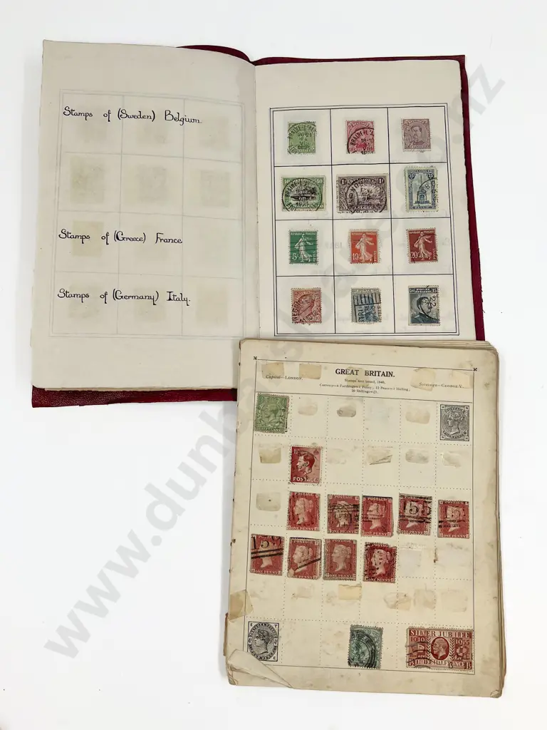 Four Vintage World Stamp Albums (few stamps) Image 1++
