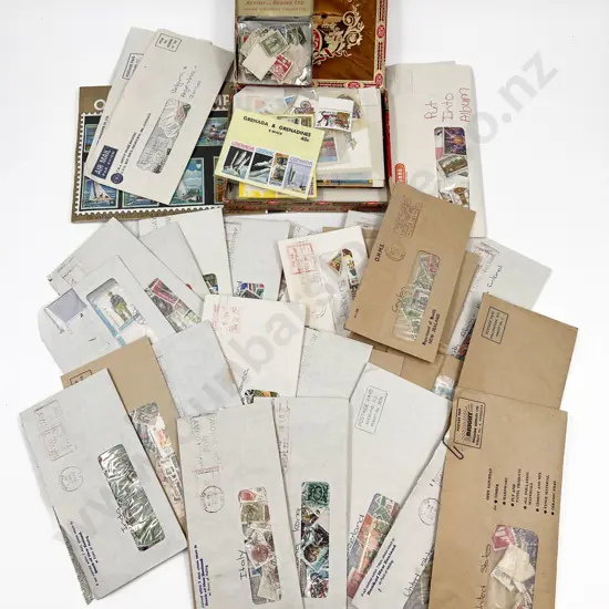 Bundle Qty World Loose Envelope Sorted and Various Stamps