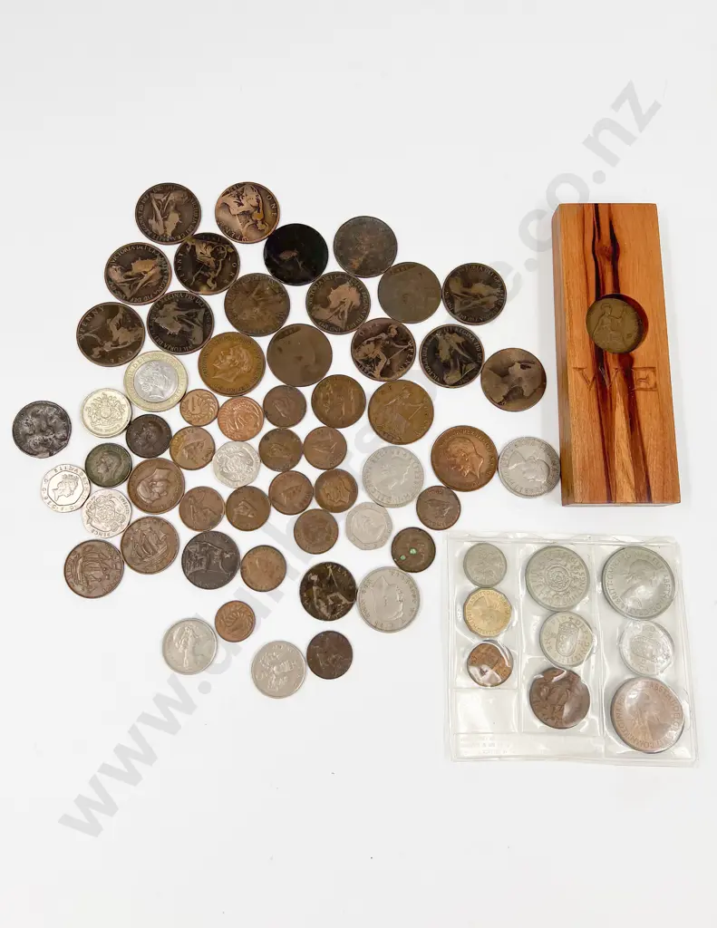 Small Qty Vintage UK Pocket Change Coinage Image 1++