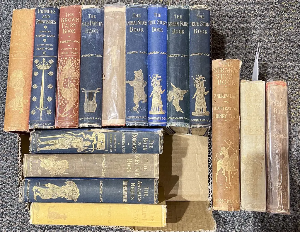 Box Quantity of Assorted Vintage Books Image 1++