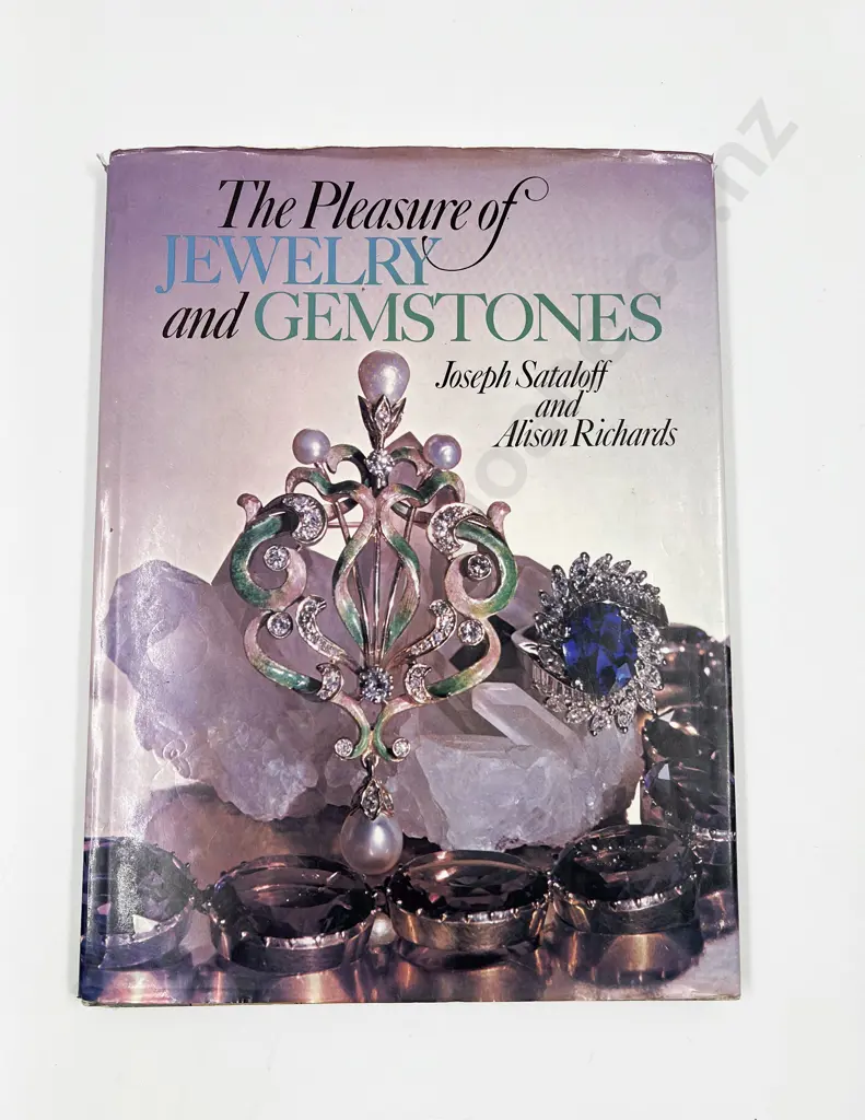The Pleasure of Jewellery & Gemstones Image 1++