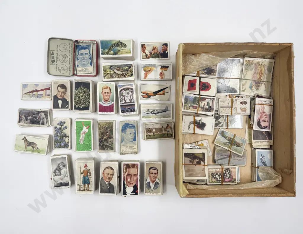 Quantity of Assorted Cigarette Cards Image 1++