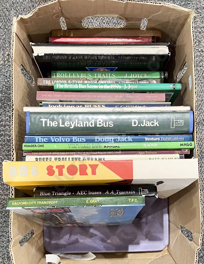 Box Quantity of Assorted Bus & Other Vehicle Reference Books Image 1++