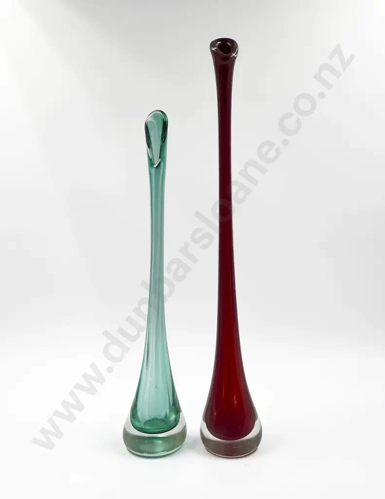 Two Keith Grinter Art Glass Vases Image 1++