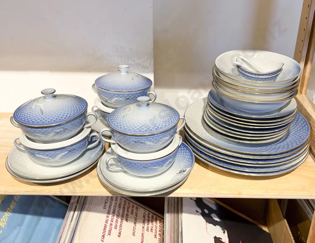 B & G Six Place Part Dinnerset Image 1++