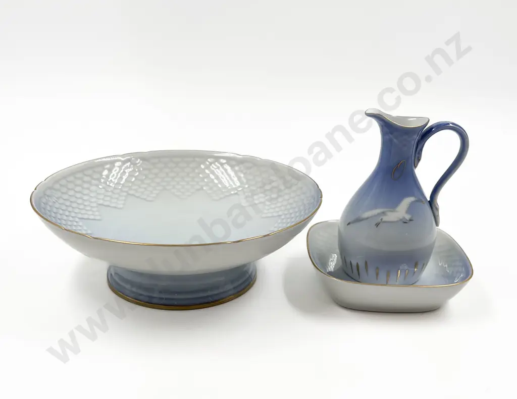 B & G Pedestal Bowl with Dish & Cream Jug Image 1++