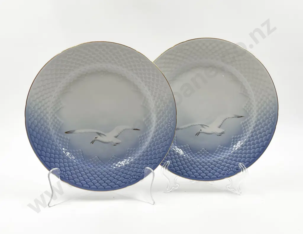 Two B & G Plates Image 1++