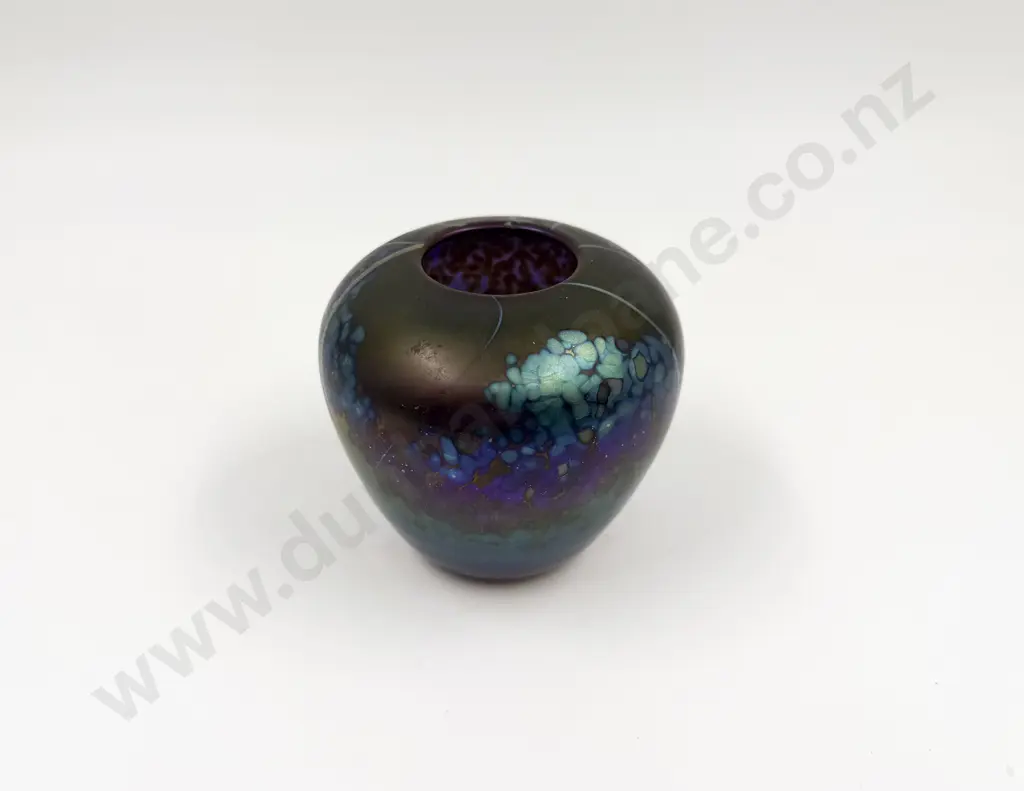 C1990 Studio Art Glass Vase Image 1++