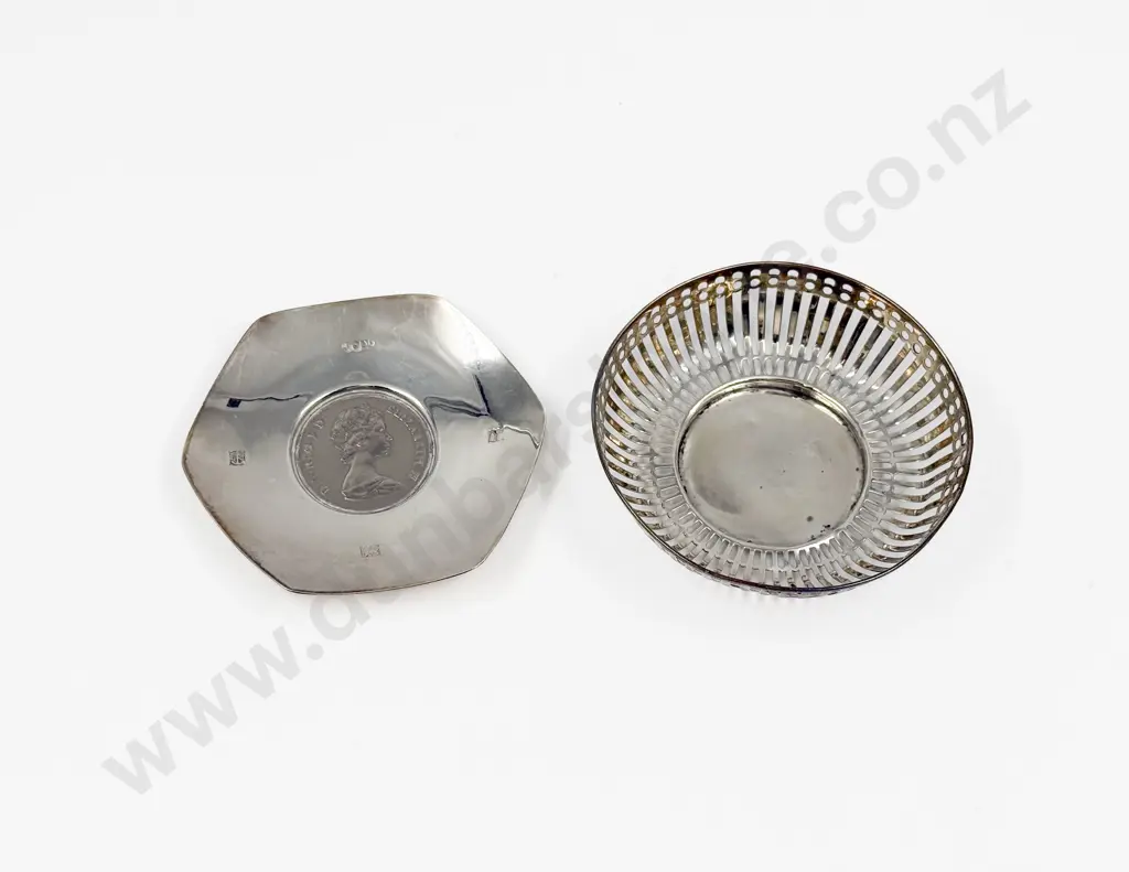 S/S Commemorative Coin Dish together with S/S Bonbon Dish Image 1++