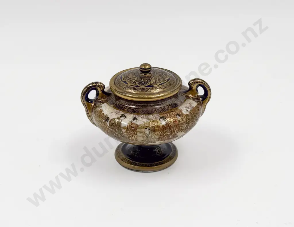 Small Early C19th Japanese Satsuma Lidded Urn Image 1++