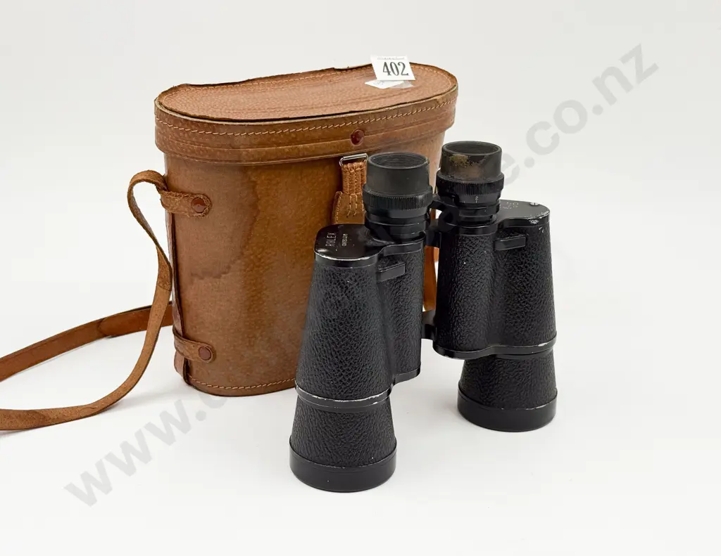 Binoculars in Case Image 1++