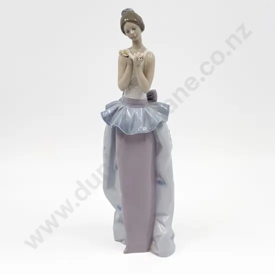Large Lladro Figure