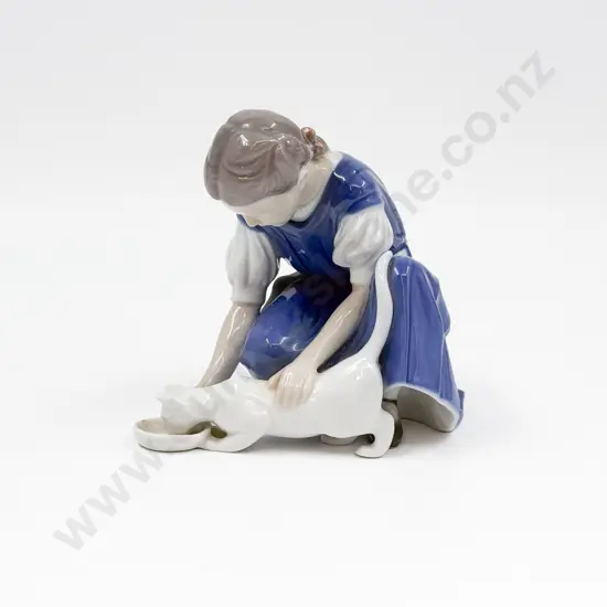 B & G Figure of Girl & Cat