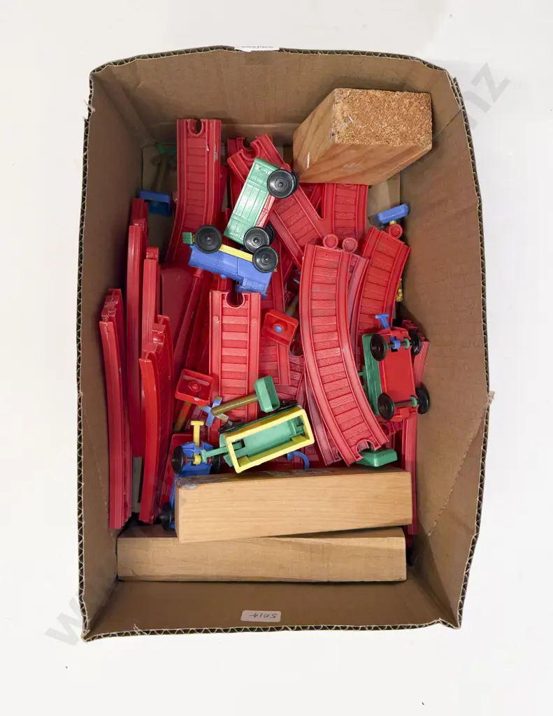 Vintage Children's Trainset Image 1++