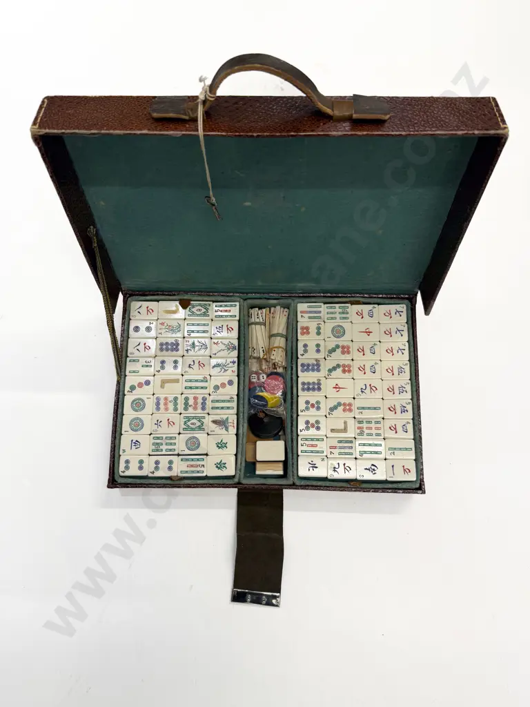 Mahjong Set in Case Image 1++