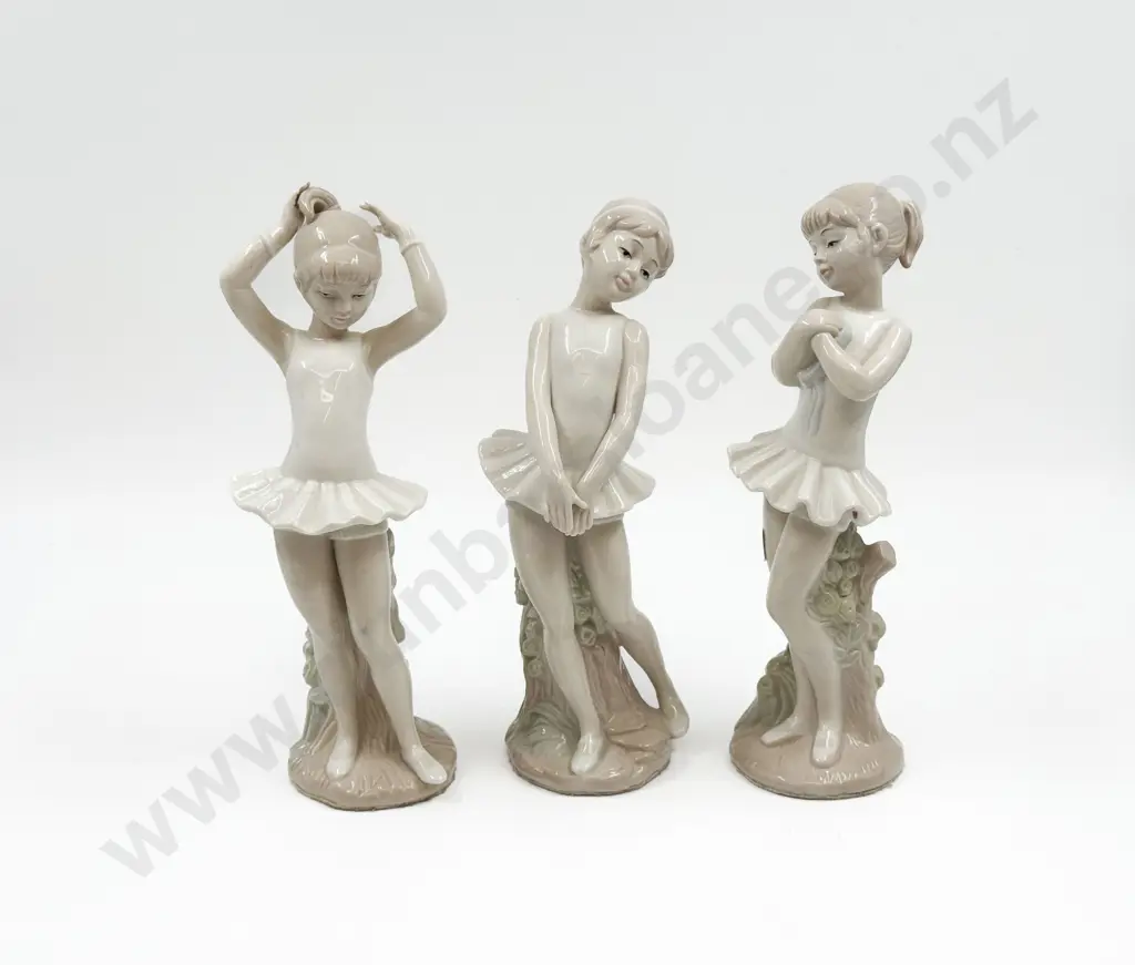 Three China Figures of Ballet Dancers Image 1++