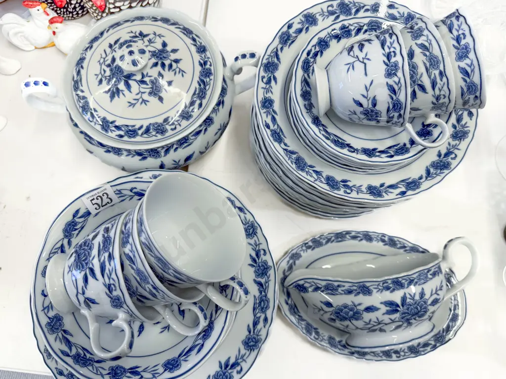 Blue Chatham Blue & White Part Dinnerset Image 1++