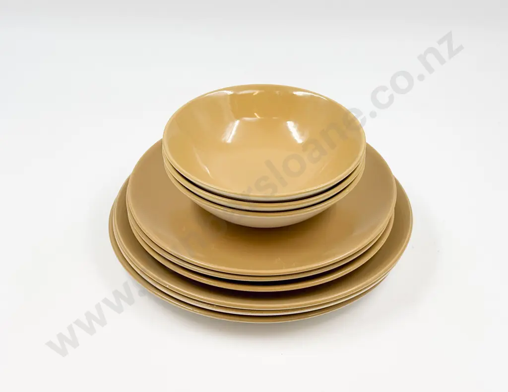 Small Quantity of Crown Lynn Colour Glaze Dinner China Image 1++